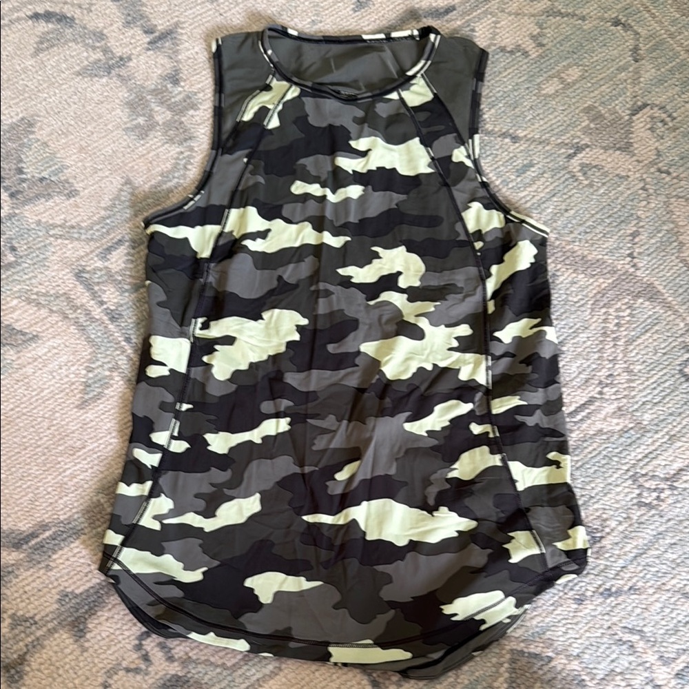 Lululemon Camouflage Women's tank Top size 4